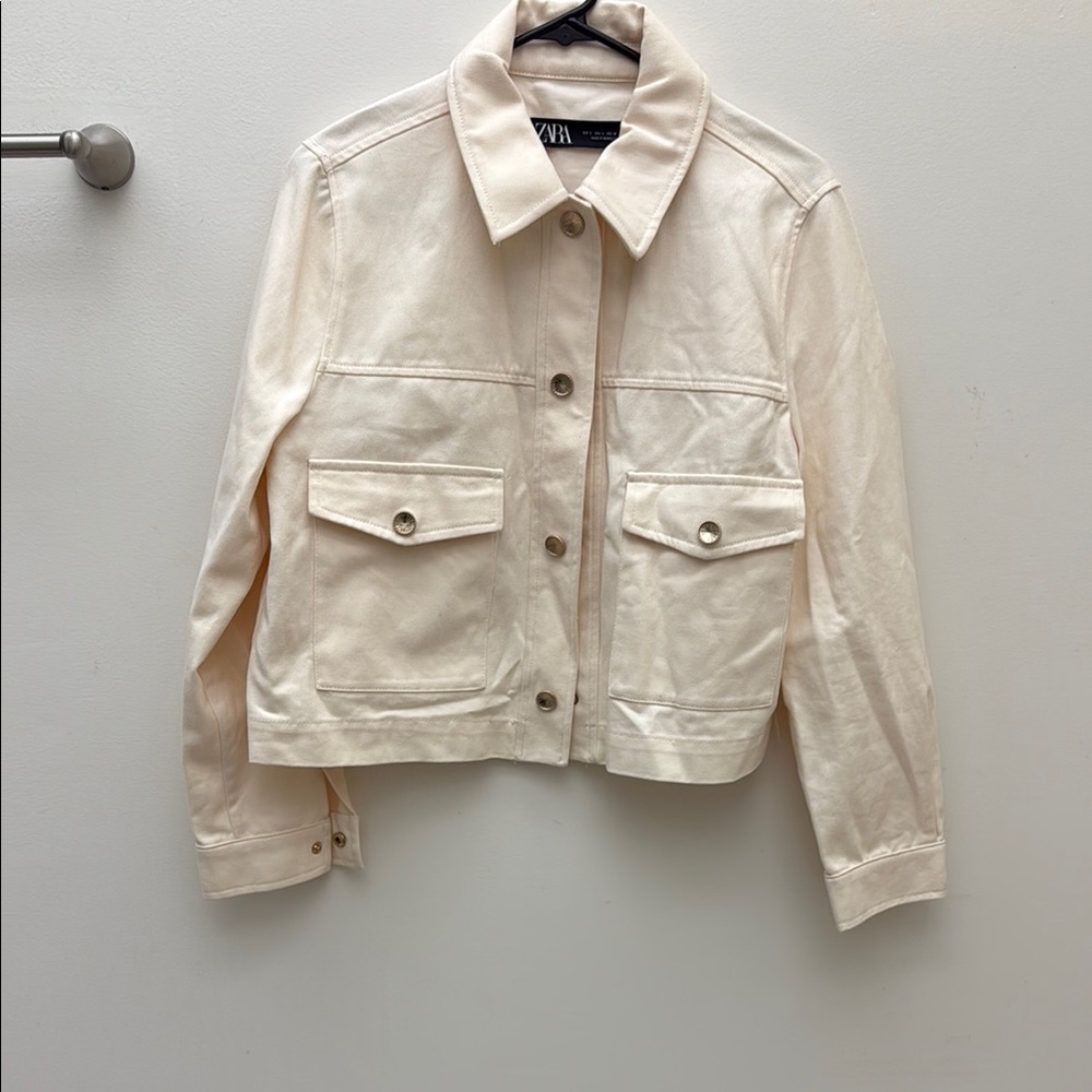 Zara Cream Jean Jacket Chic and Versatile